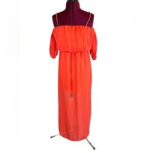 City Triangles Off-Shoulder. Size Small.  Maxi Dress. Peachy Color
